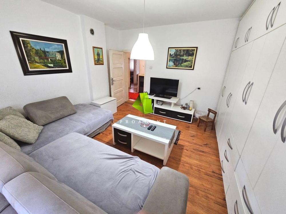 Slika 2 - Četvorosoban stan za izdavanje, 85m2, 400€