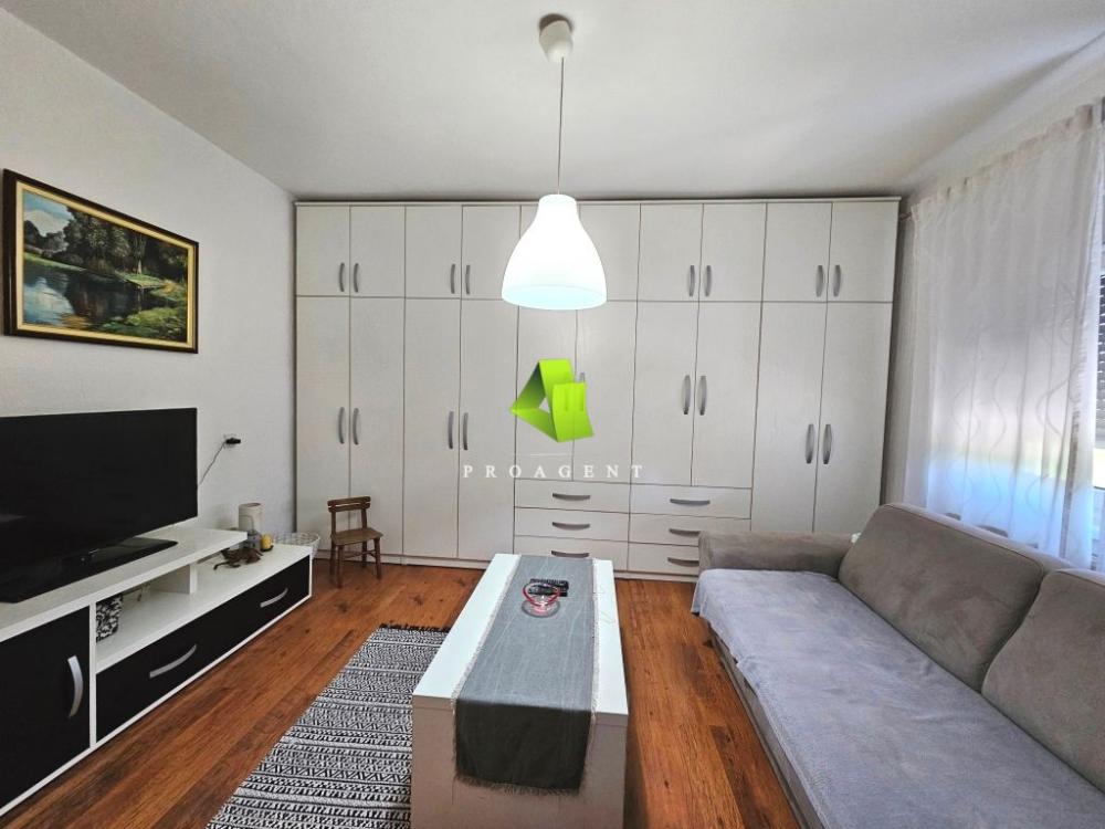 Slika 1 - Četvorosoban stan za izdavanje, 85m2, 400€