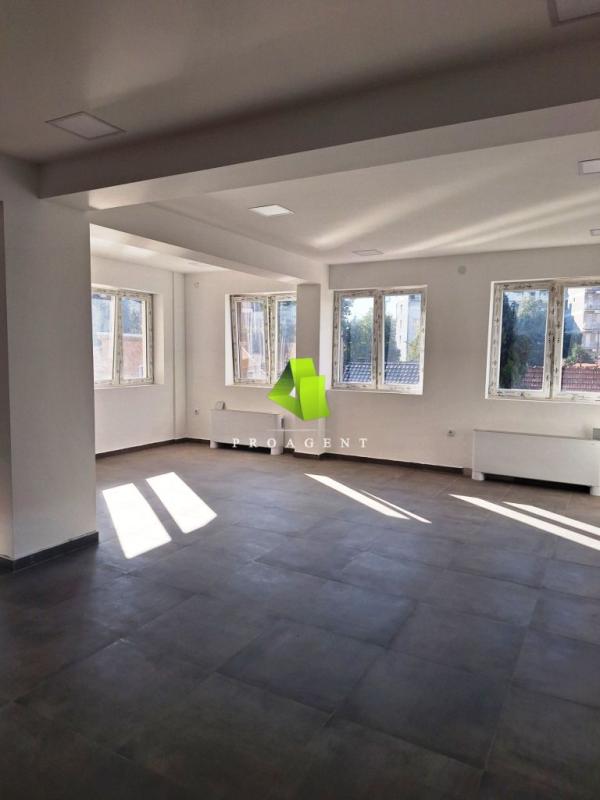 Slika 1 -  Lokal za izdavanje, 80m2, 900€