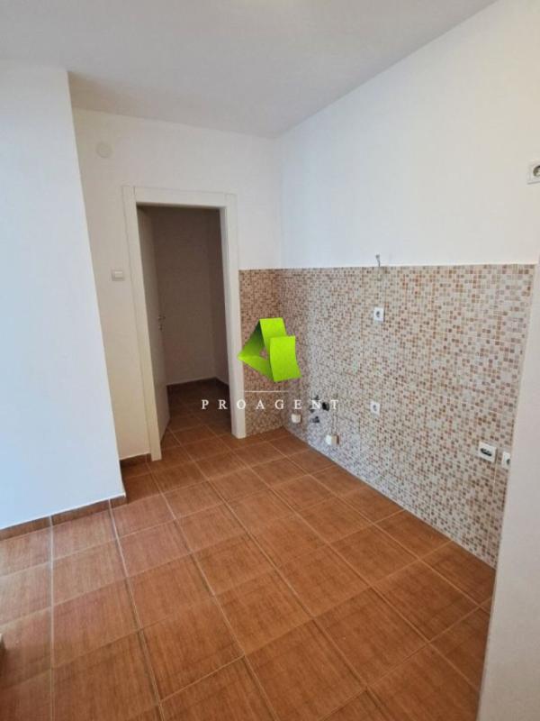 Slika 3 -  Lokal za izdavanje, 73m2, 450€