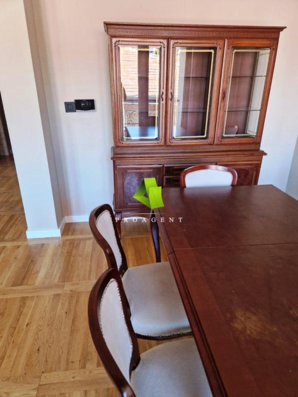 Slika 2 - Četvorosoban stan za izdavanje, 110m2, 1.200€