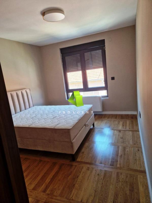 Slika 6 - Četvorosoban stan za izdavanje, 110m2, 1.200€