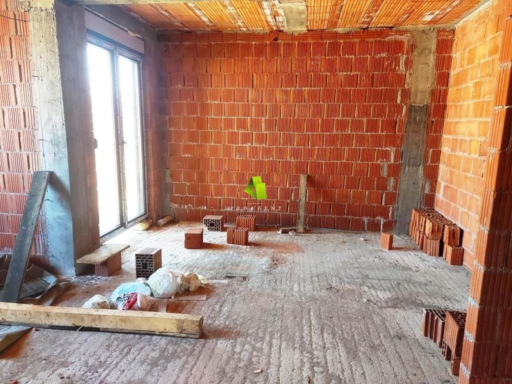 Slika 3 - Dvoiposoban stan na prodaju, 134m2, 135.000€