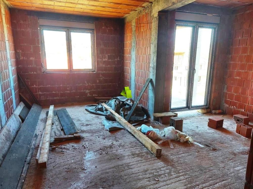 Slika 11 - Dvoiposoban stan na prodaju, 134m2, 135.000€