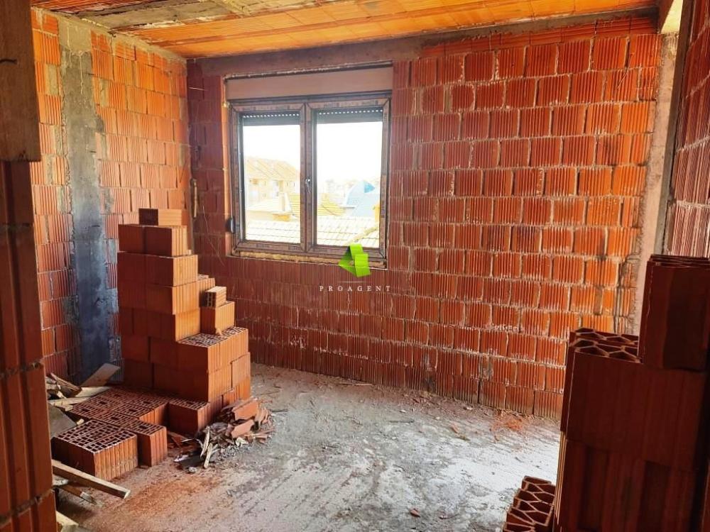 Slika 5 - Dvoiposoban stan na prodaju, 134m2, 135.000€