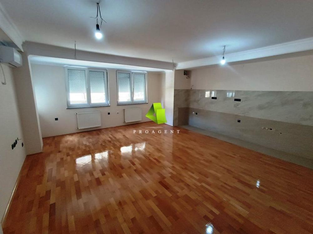 Slika 1 - Trosoban stan na prodaju, 87m2, 185.000€