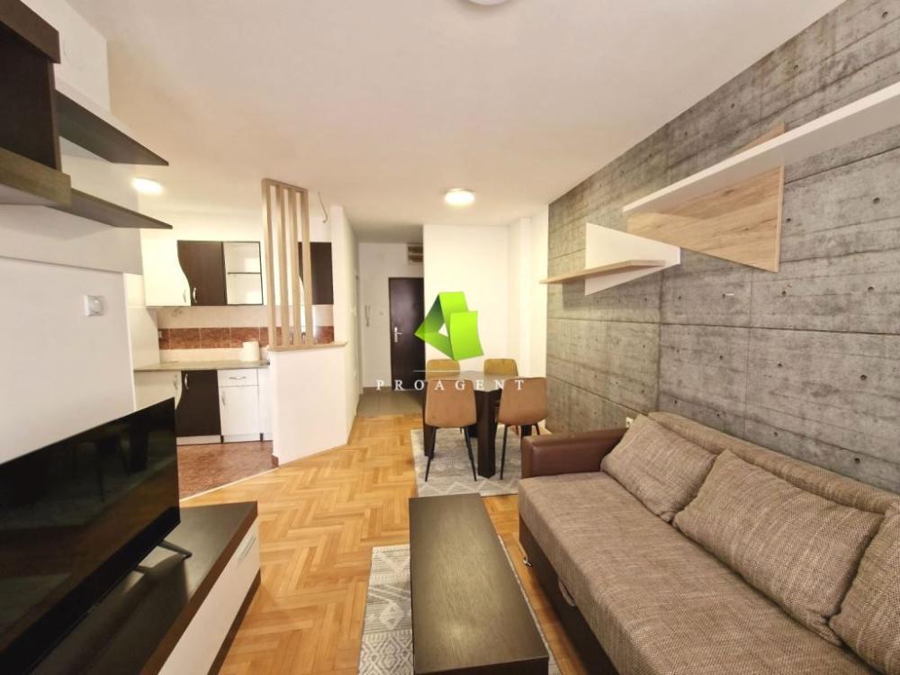 Glavna slika -Dvosoban stan za izdavanje, 43m2, 370€