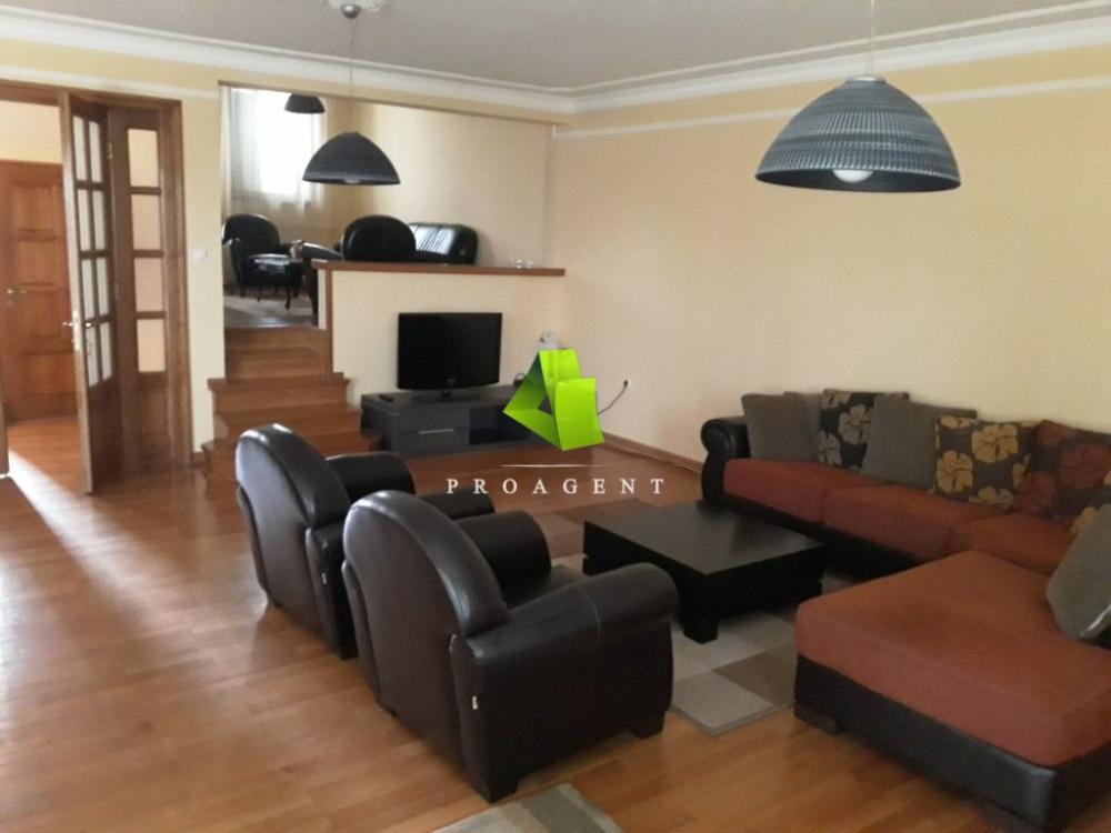 Slika 2 - Jesenjinova,  Kuća za izdavanje, 240m2, 1.100€