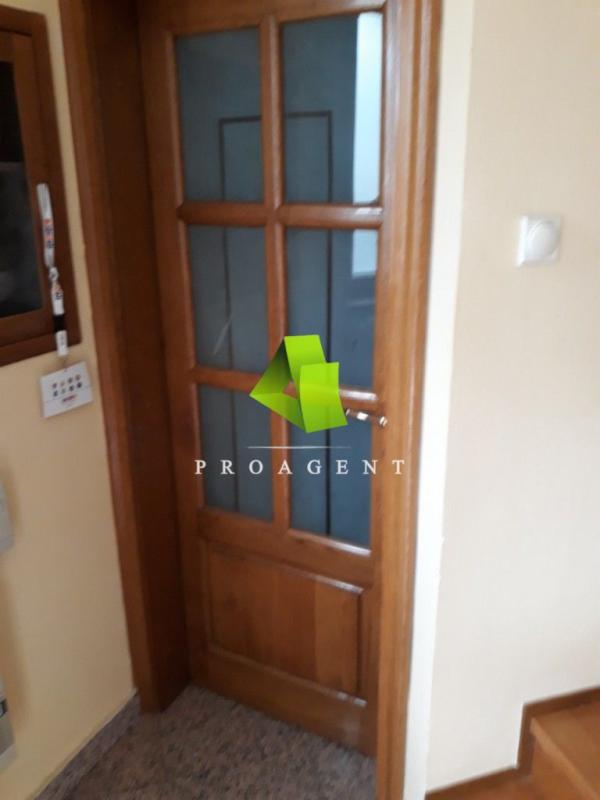 Slika 11 - Jesenjinova,  Kuća za izdavanje, 240m2, 1.100€