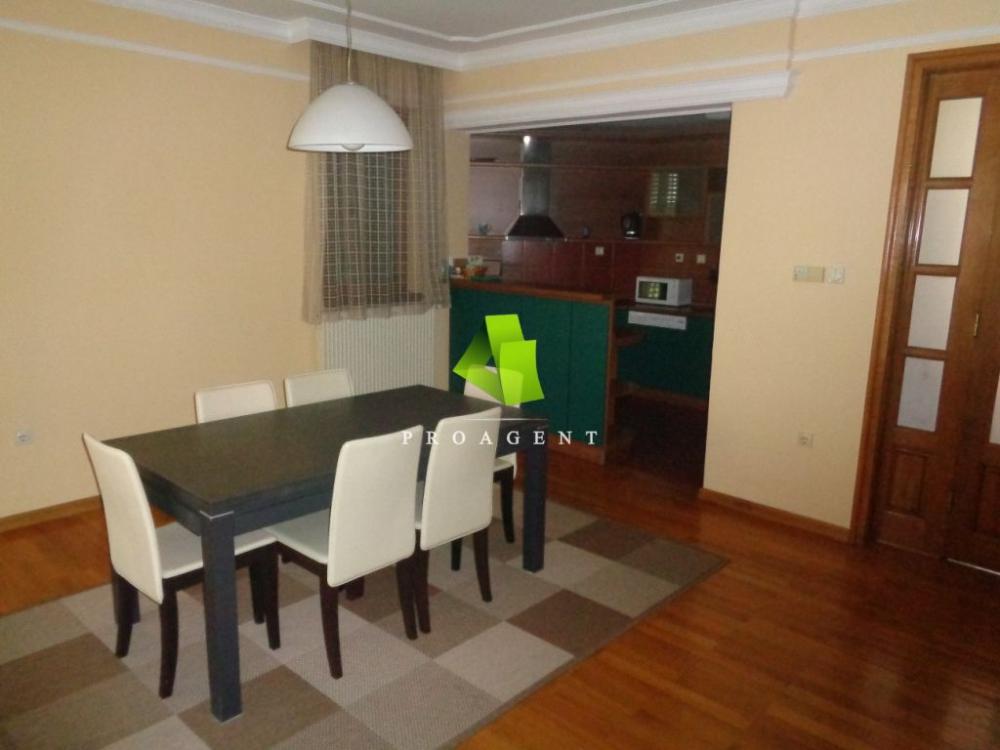 Slika 5 - Jesenjinova,  Kuća za izdavanje, 240m2, 1.100€