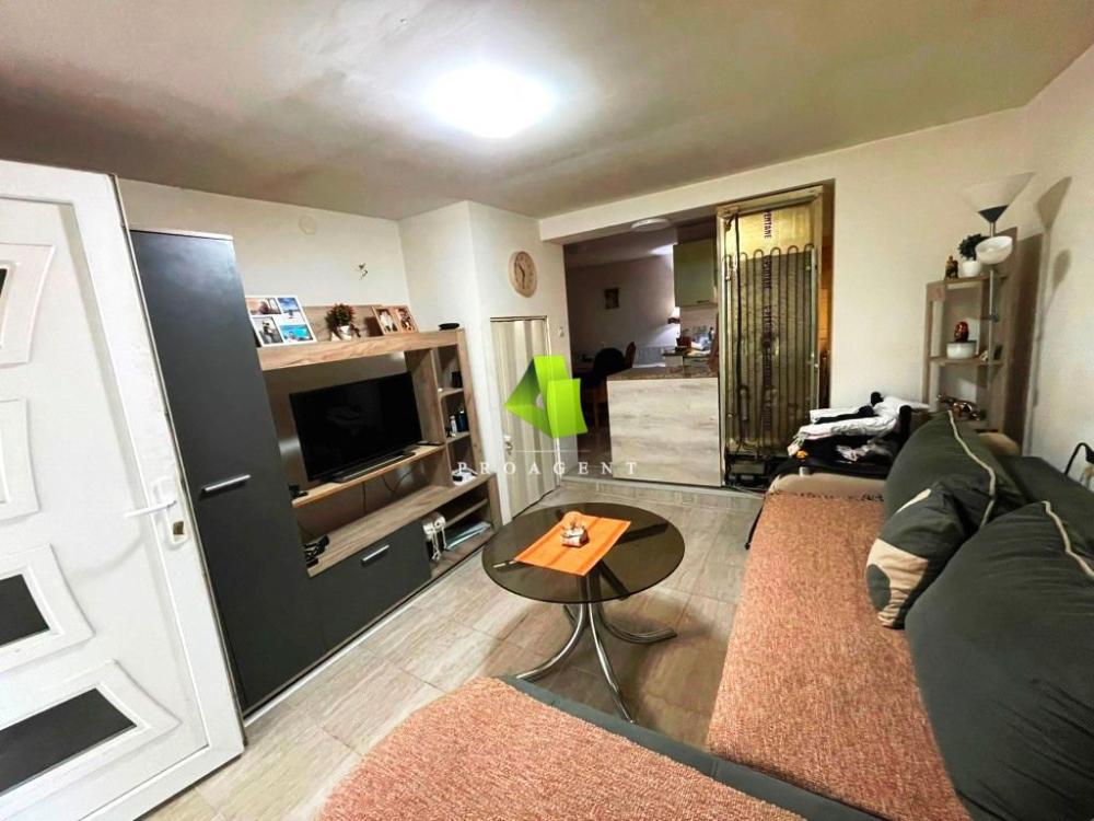 Glavna slika - Kuća na prodaju, 80m2, 160.000€