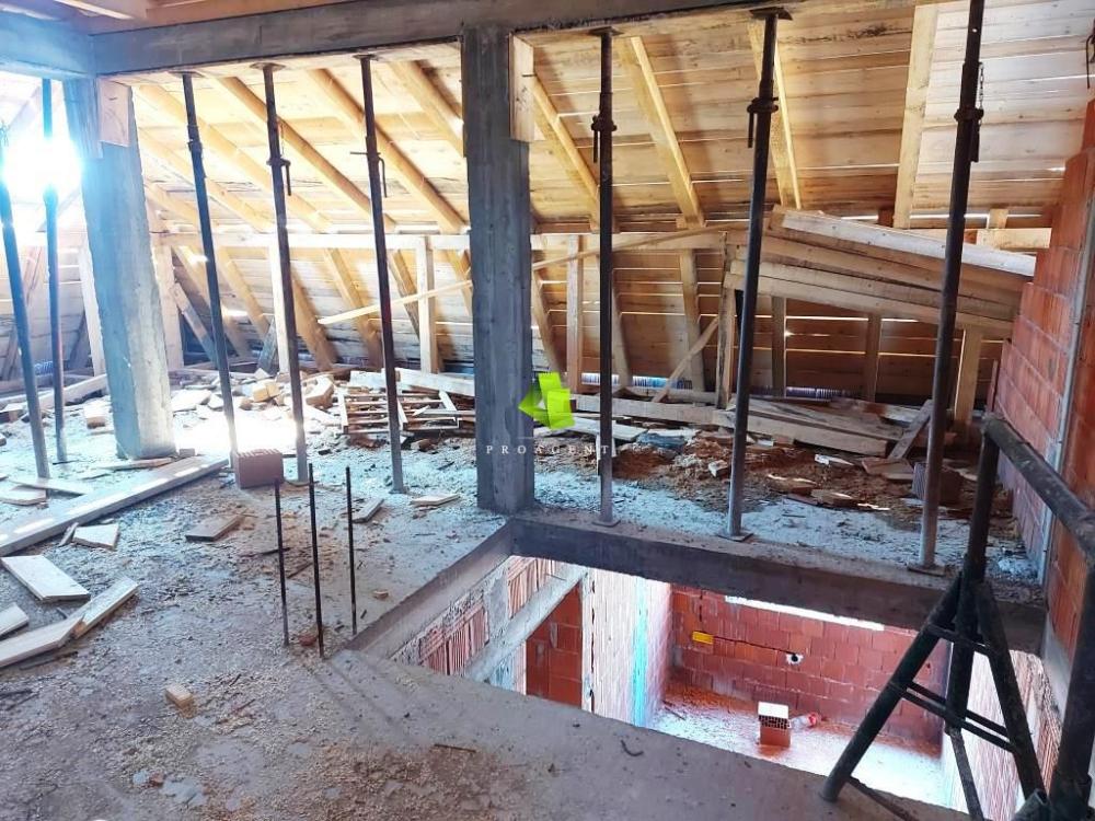 Slika 5 - Dvoiposoban stan na prodaju, 126m2, 124.500€