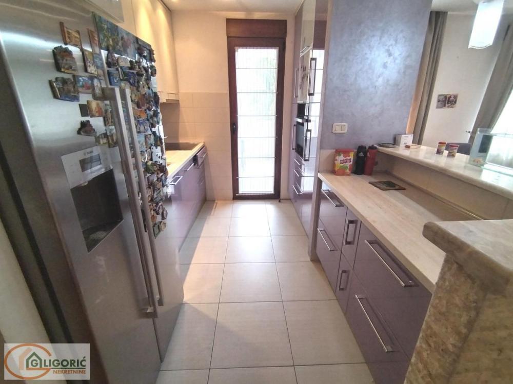 Slika 4 - Četvorosoban stan na prodaju, 124m2, 380.000€