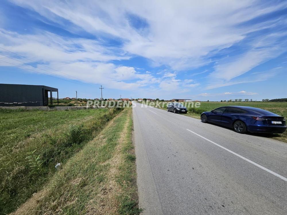 Glavna slika - Plac na prodaju, Surčin, , 392.000€
