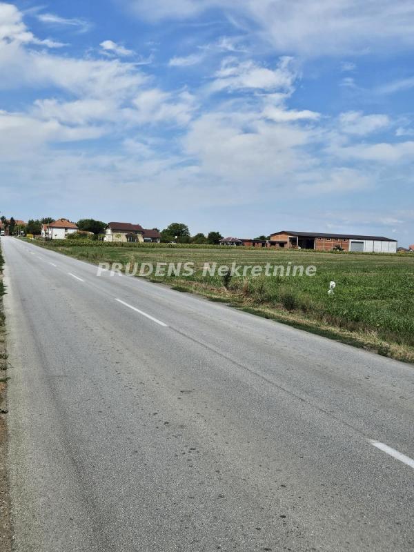 Slika 2 -  Plac na prodaju, Surčin, , 392.000€