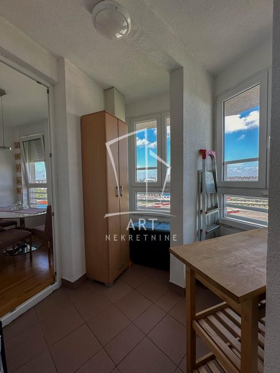 Slika 8 - Bulevar Crvene Armije, Dvosoban stan za izdavanje, 61m2, 700€