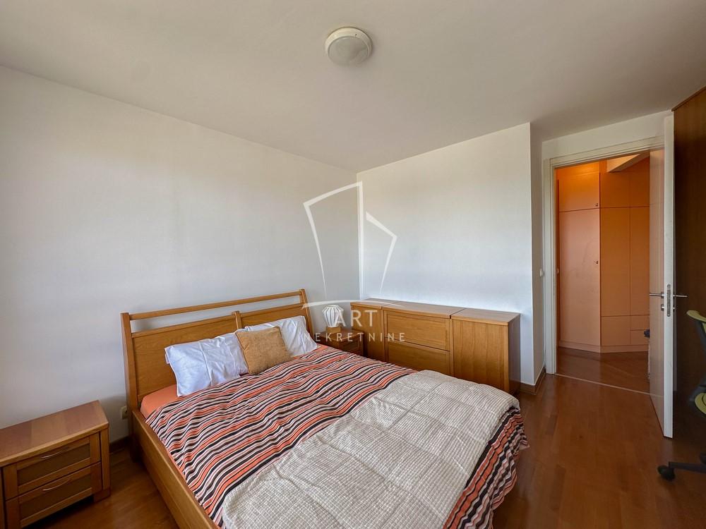 Slika 9 - Bulevar Crvene Armije, Dvosoban stan za izdavanje, 61m2, 700€