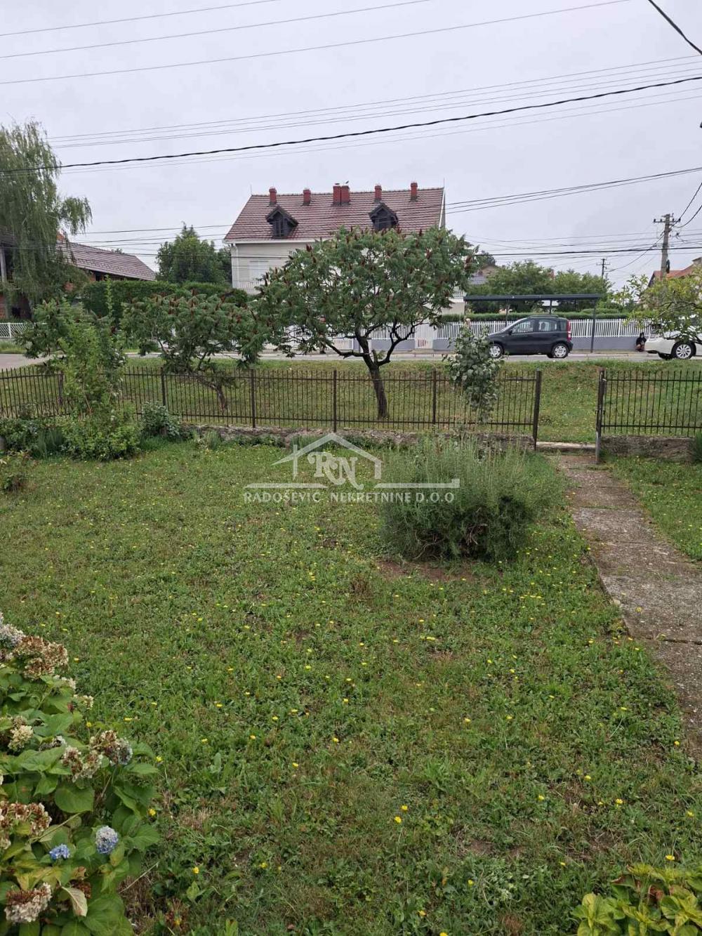 Slika 9 - Beogradska,  Kuća na prodaju, 76m2, 120.000€