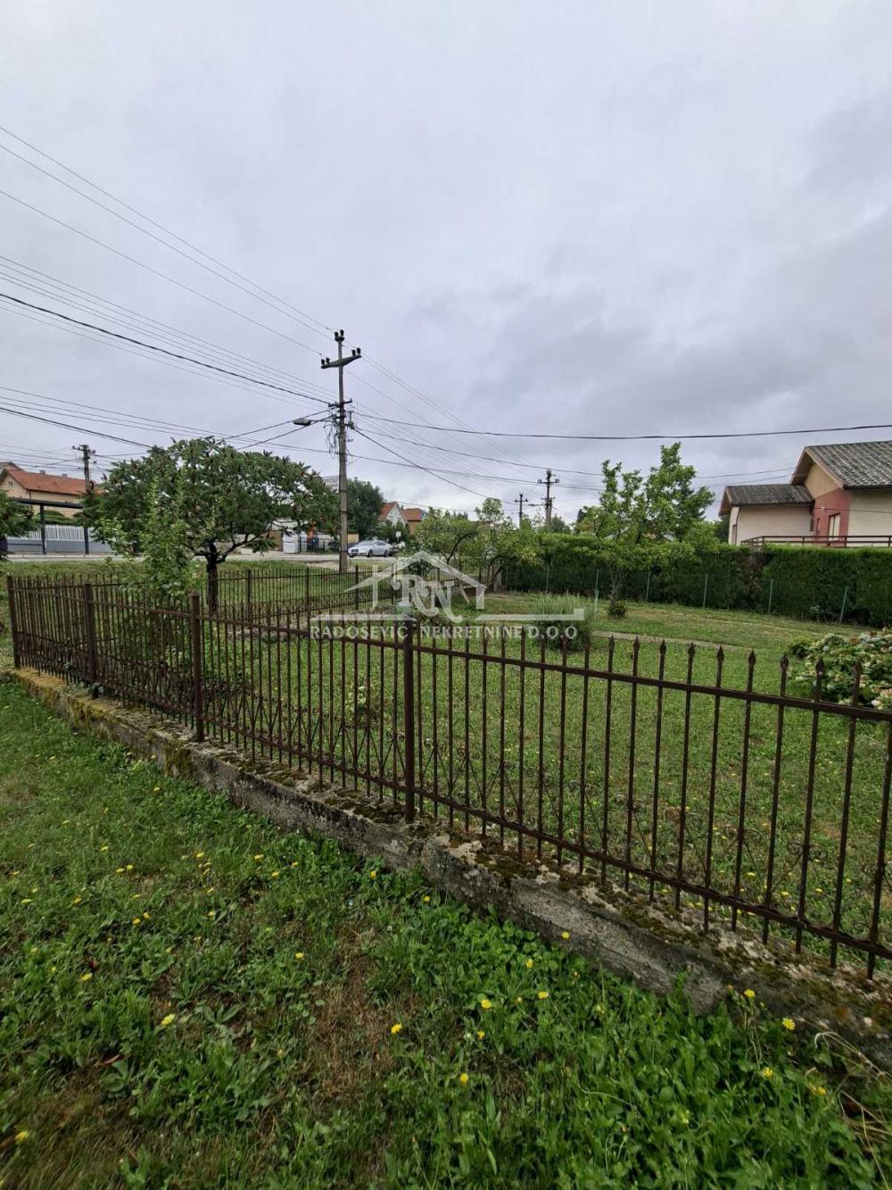 Slika 1 - Beogradska,  Kuća na prodaju, 76m2, 120.000€