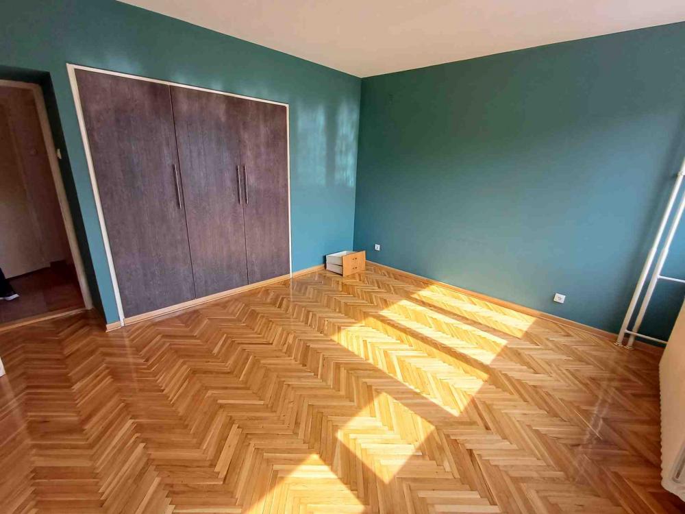 Slika 2 - Bulevar Arsenija Čarnojevića,  Lokal za izdavanje, 122m2, 1.250€