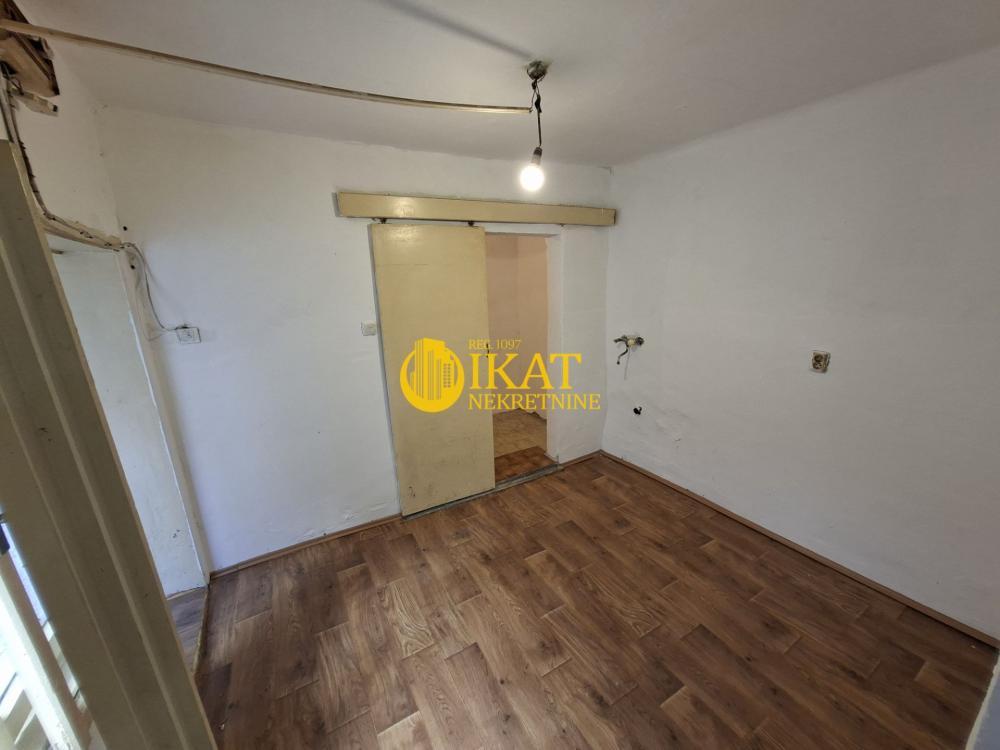 Glavna slika -Bulevar Kralja Aleksandra,  Kuća na prodaju, 26m2, 65.000€
