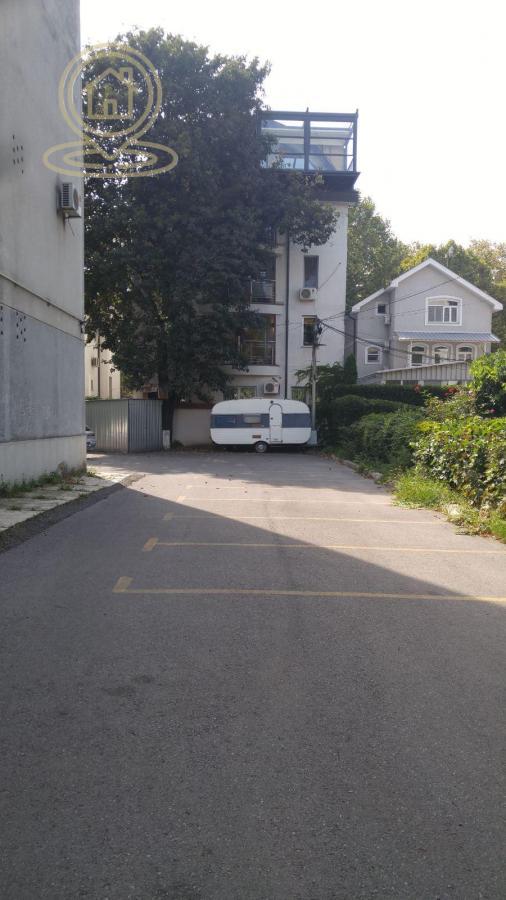 Slika 5 - Bilećka, Dvoiposoban stan na prodaju, 70m2, 300.000€