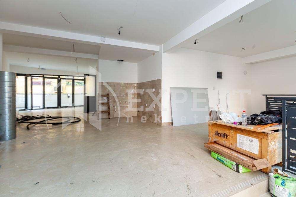 Slika 3 - Davidova,  Lokal za izdavanje, 165m2, 3.500€