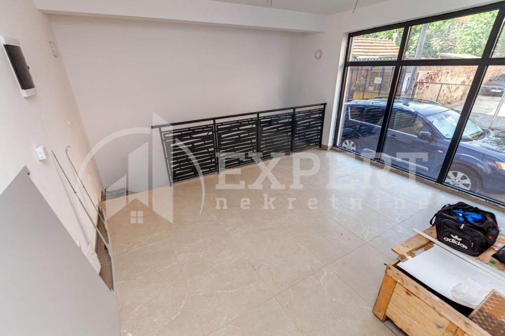 Slika 1 - Davidova,  Lokal za izdavanje, 165m2, 3.500€