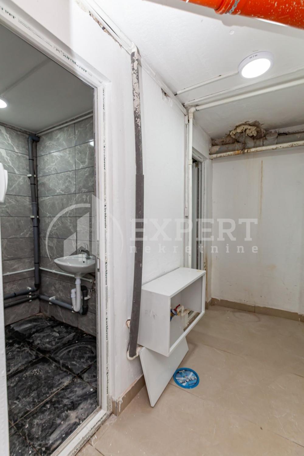 Slika 8 - Davidova,  Lokal za izdavanje, 165m2, 3.500€