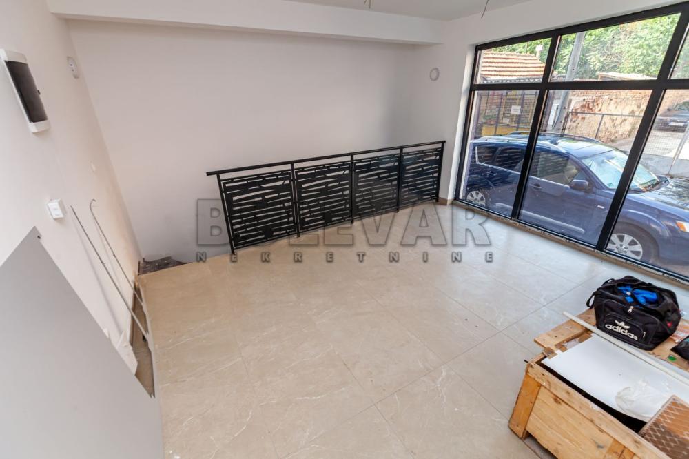 Slika 1 - Davidova,  Lokal za izdavanje, 165m2, 3.500€