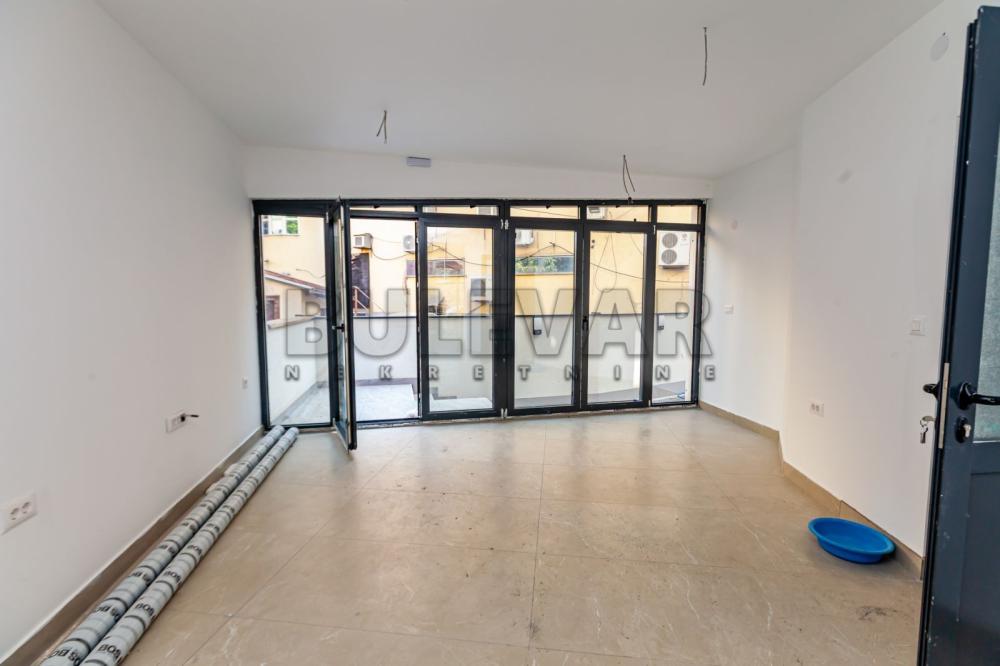 Slika 4 - Davidova,  Lokal za izdavanje, 165m2, 3.500€