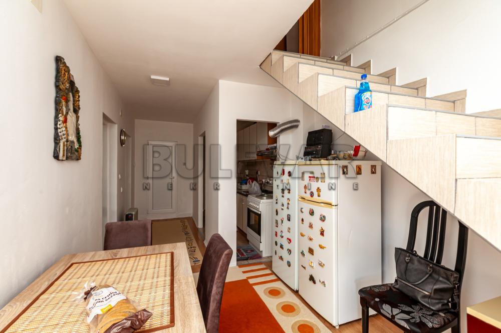 Slika 9 - Knjaževačka, Kuća na prodaju, 270m2, 257.500€