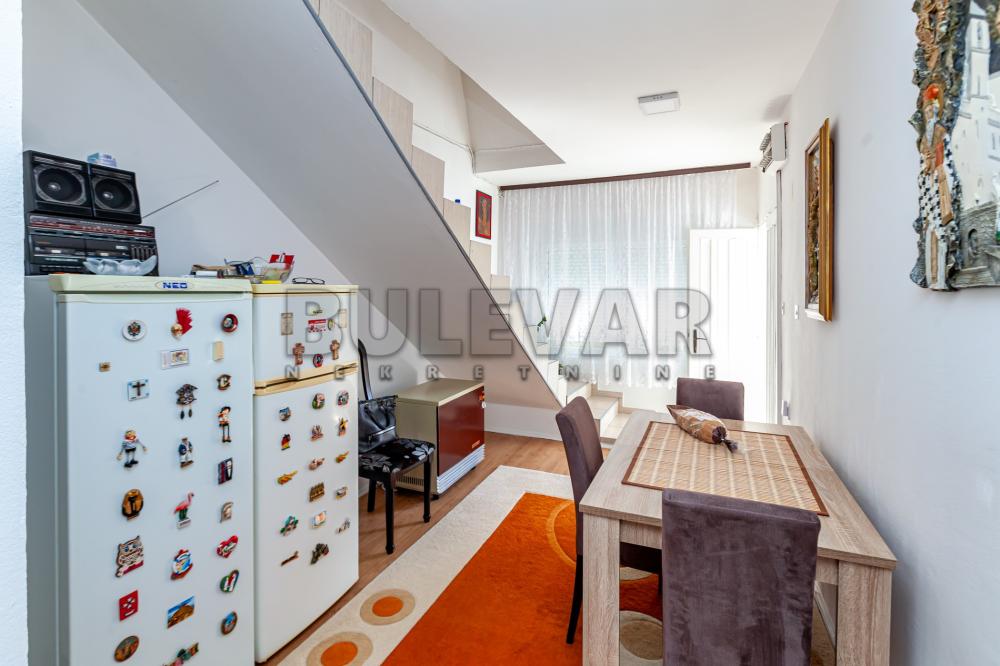 Slika 11 - Knjaževačka, Kuća na prodaju, 270m2, 257.500€