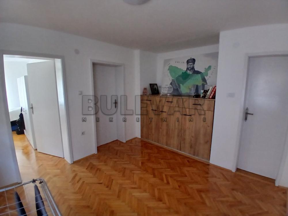 Slika 5 - Stevana Nemanje, Trosoban stan na prodaju, 79m2, 125.000€