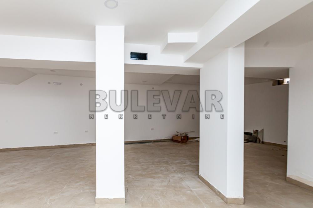 Slika 9 - Generala Milojka Lešjanina,  Lokal na prodaju, 165m2, 400.000€