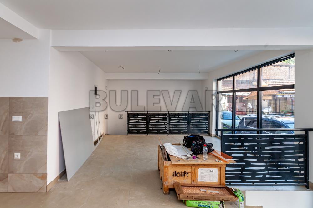 Slika 1 - Generala Milojka Lešjanina,  Lokal na prodaju, 165m2, 400.000€
