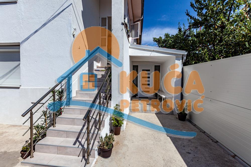 Glavna slika -Knjaževačka,  Kuća na prodaju, 270m2, 257.500€