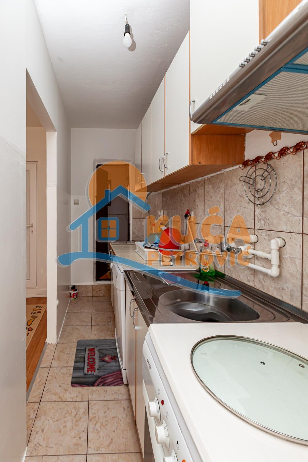 Slika 10 - Knjaževačka,  Kuća na prodaju, 270m2, 257.500€