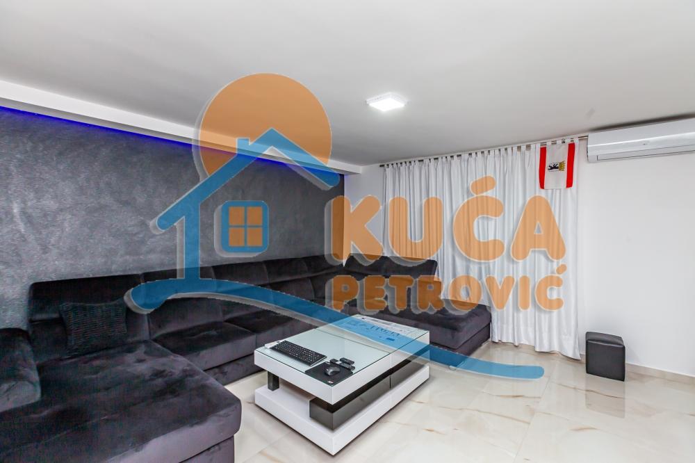 Slika 5 - Knjaževačka,  Kuća na prodaju, 270m2, 257.500€