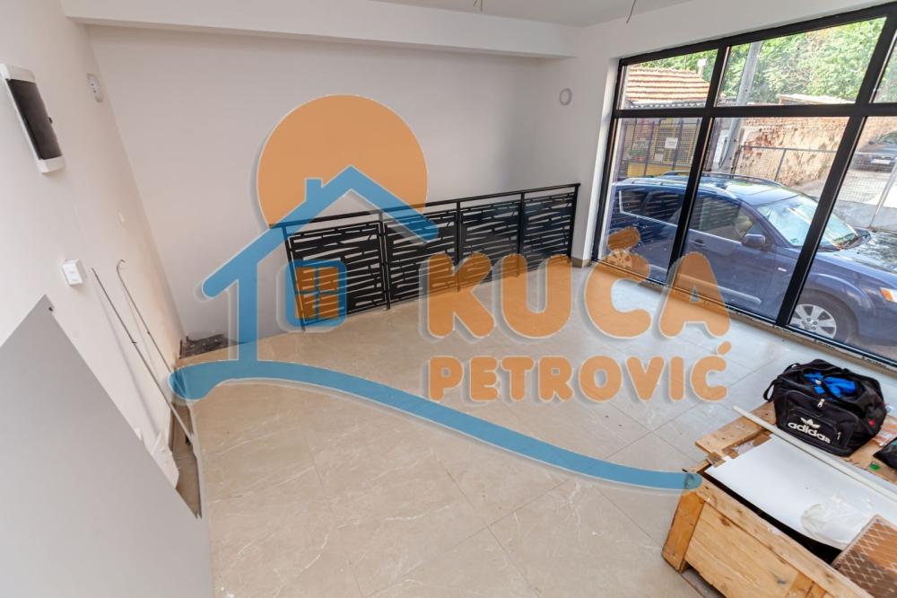 Slika 1 - Davidova,  Lokal za izdavanje, 165m2, 3.500€
