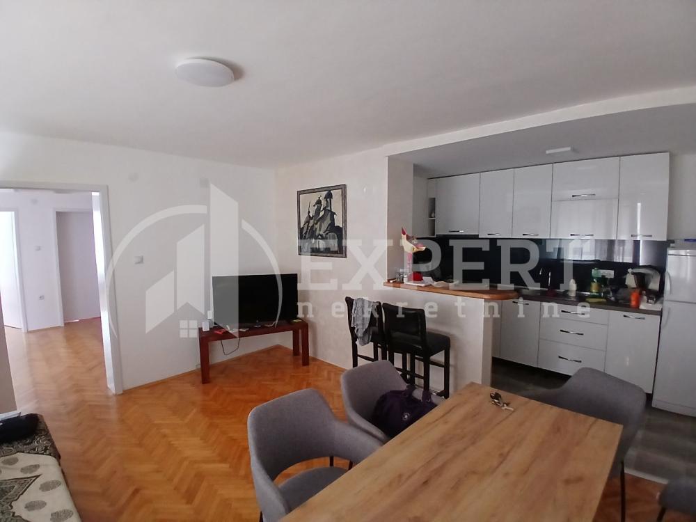 Slika 2 - Stevana Nemanje, Trosoban stan na prodaju, 79m2, 125.000€