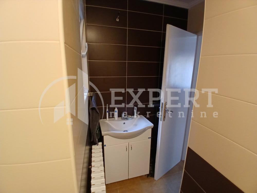 Slika 10 - Stevana Nemanje, Trosoban stan na prodaju, 79m2, 125.000€