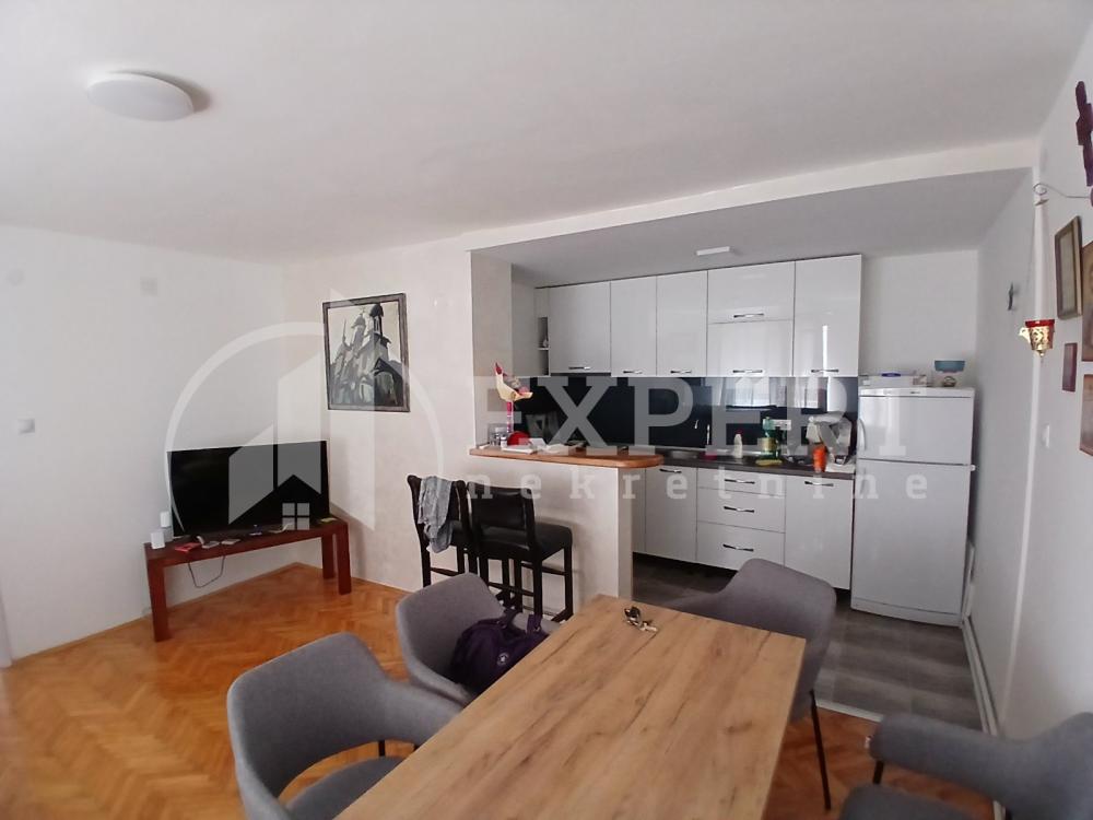 Slika 1 - Stevana Nemanje, Trosoban stan na prodaju, 79m2, 125.000€