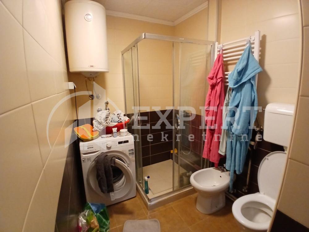 Slika 9 - Stevana Nemanje, Trosoban stan na prodaju, 79m2, 125.000€