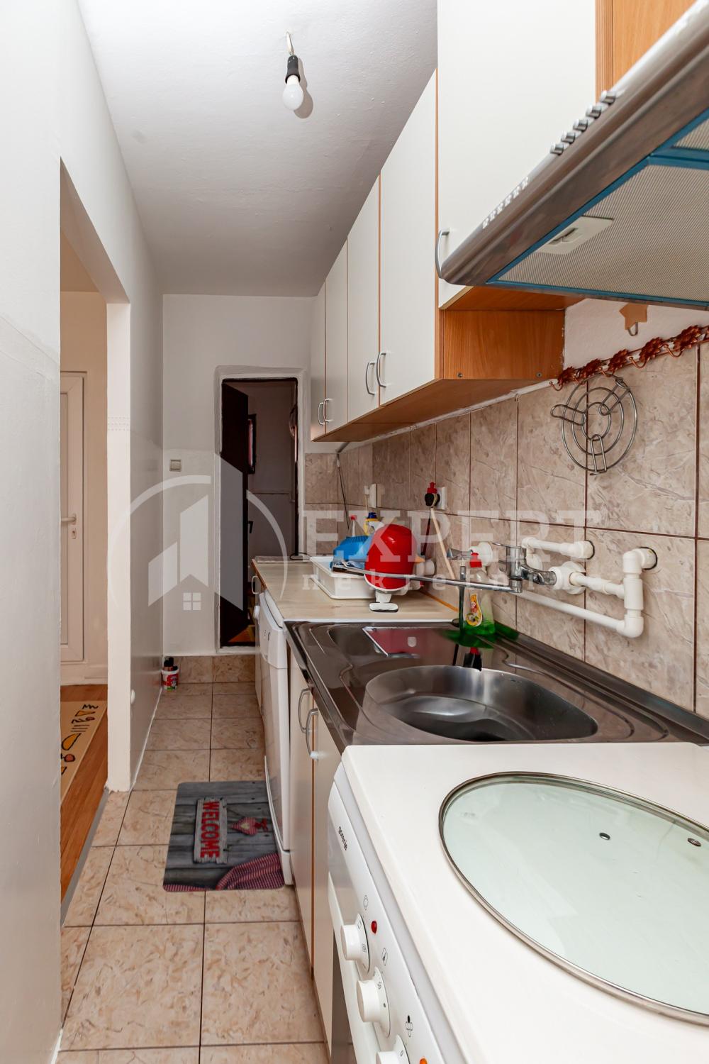 Slika 10 - Knjaževačka,  Kuća na prodaju, 270m2, 257.500€