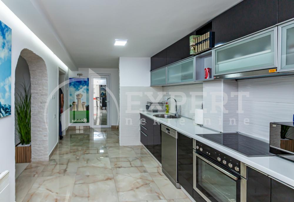 Slika 2 - Knjaževačka,  Kuća na prodaju, 270m2, 257.500€