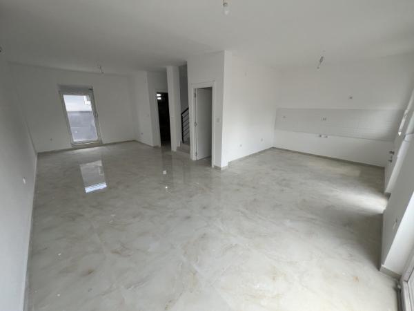 Glavna slika -Četvorosoban stan na prodaju, 91m2, 187.000€