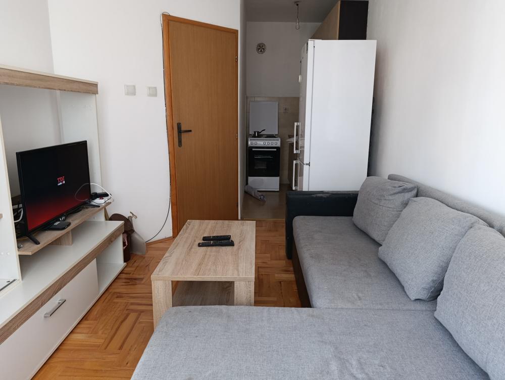 Slika 4 - Studenicka, Jednoiposoban stan za izdavanje, 30m2, 300€