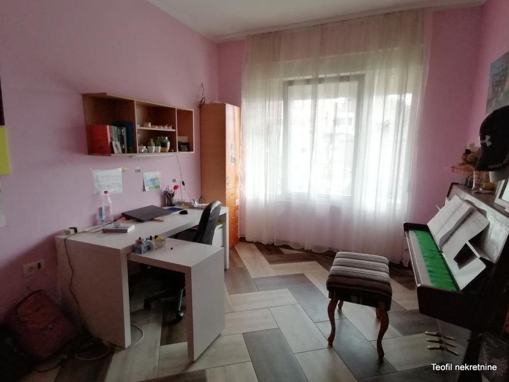 Slika 11 - Izvorska,  Kuća na prodaju, 256m2, 415.000€