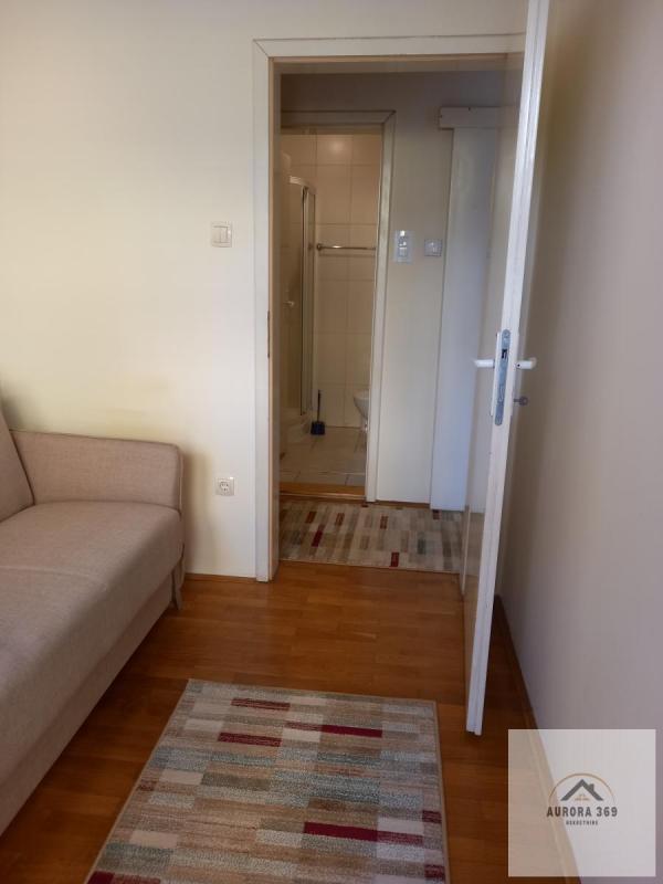 Slika 3 - Jednoiposoban stan za izdavanje, 32m2, 330€